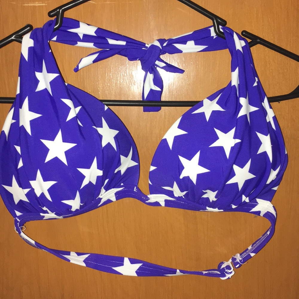 Venus star bikini top! Size D slightly padded